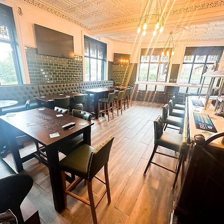 The Valley Inn Ливърпул Екстериор снимка